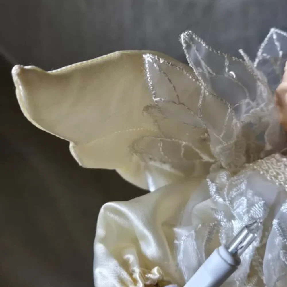 VTG Holiday Classic 11" Animated ANGEL Lighted Porcelian Face and Hands - Picture 4 of 16